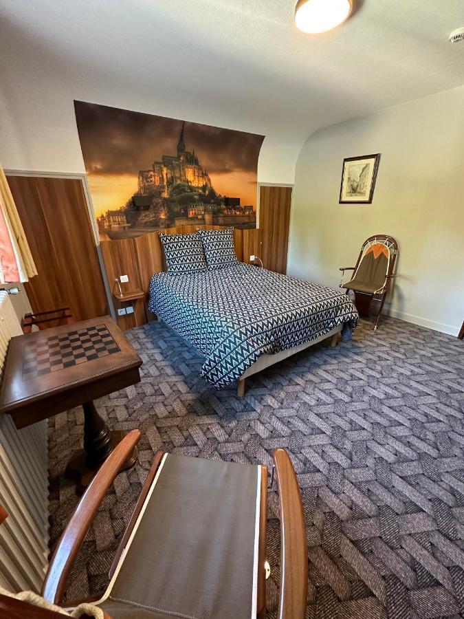 Hotel Roc Land Les Portes du Coglais Eksteriør bilde