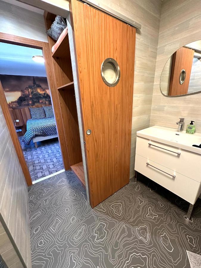 Hotel Roc Land Les Portes du Coglais Eksteriør bilde